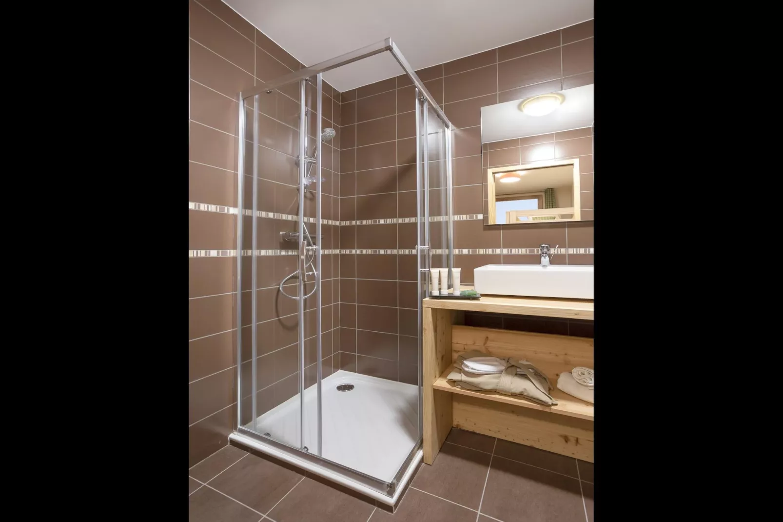 TIGNES_8PM-Bathroom