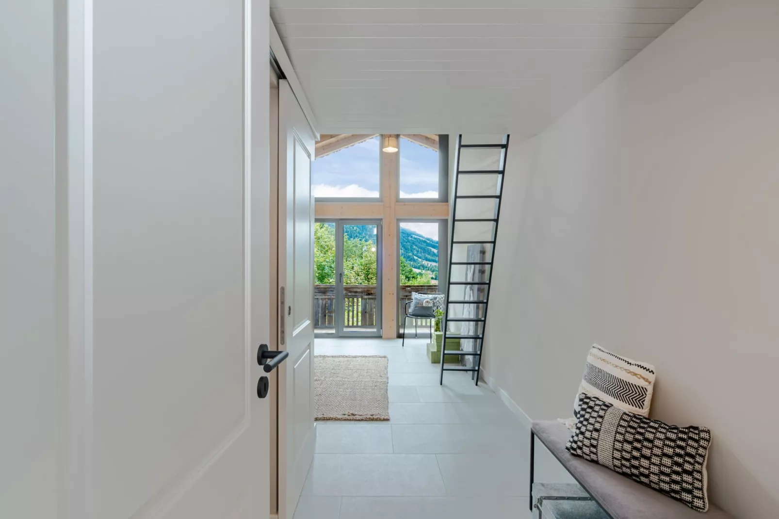 Mountain Retreat A-Bedroom