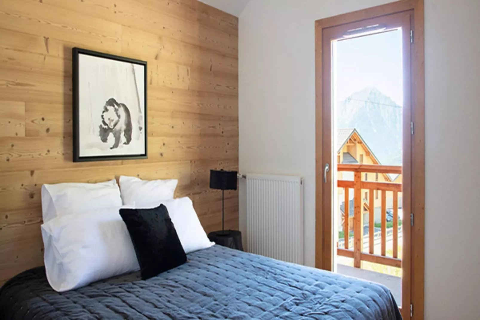 VAUJANY Edelweiss-A36S-Bedroom