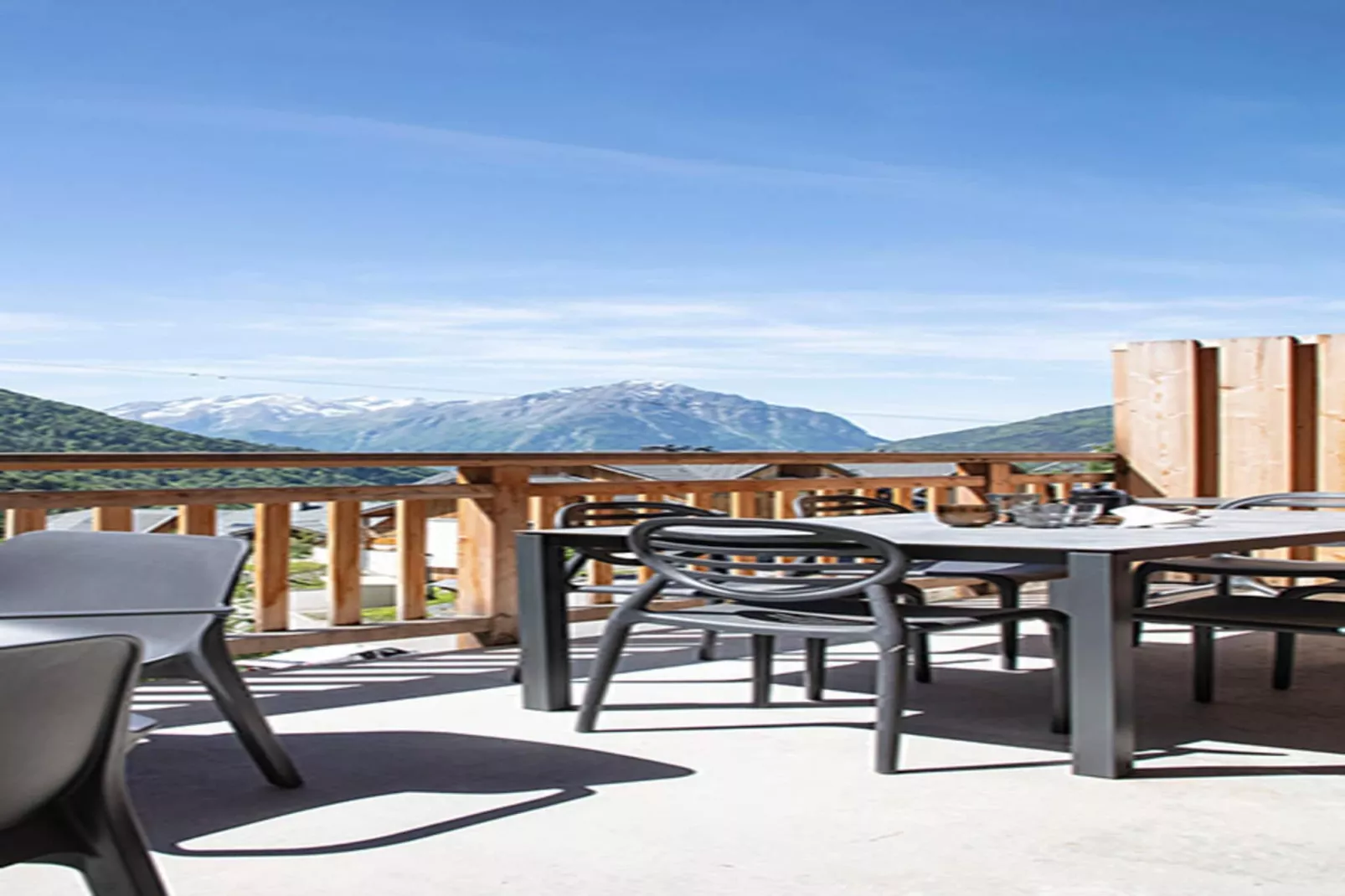 VAUJANY Edelweiss-A38P-Terrace balcony