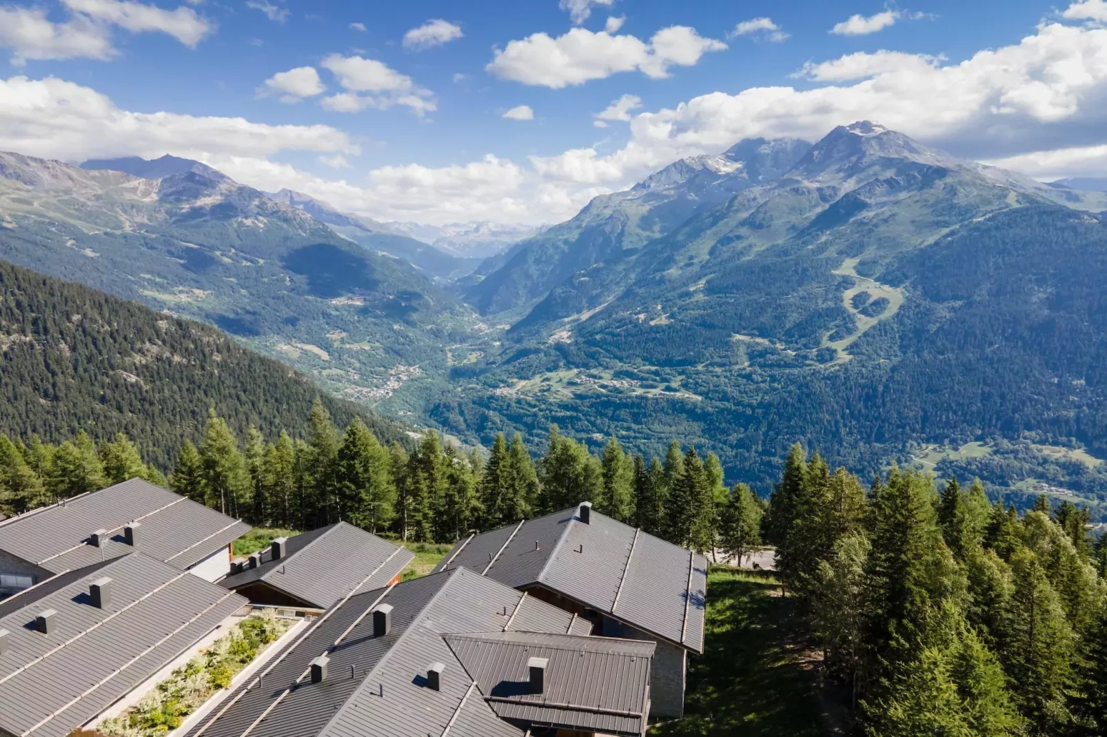 Le Hameau de barthelemy-A50P-View summer
