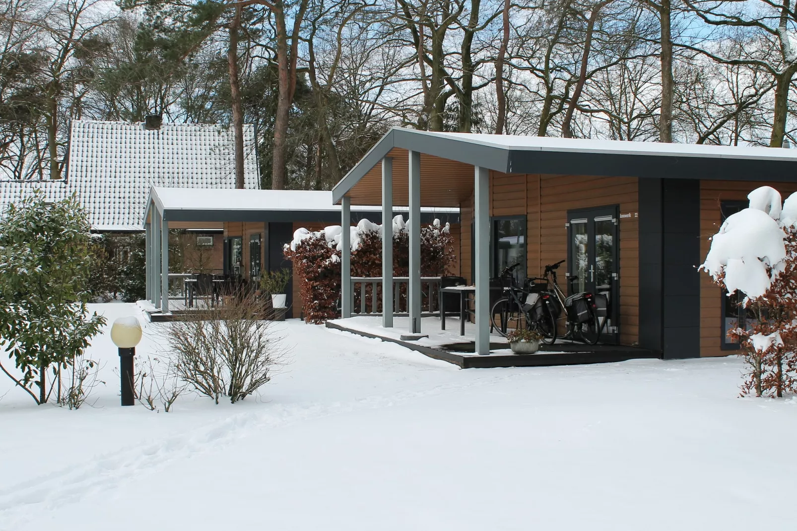 Patio Bungalow Chalet | 2 - 6 people-Außenbereich Winter