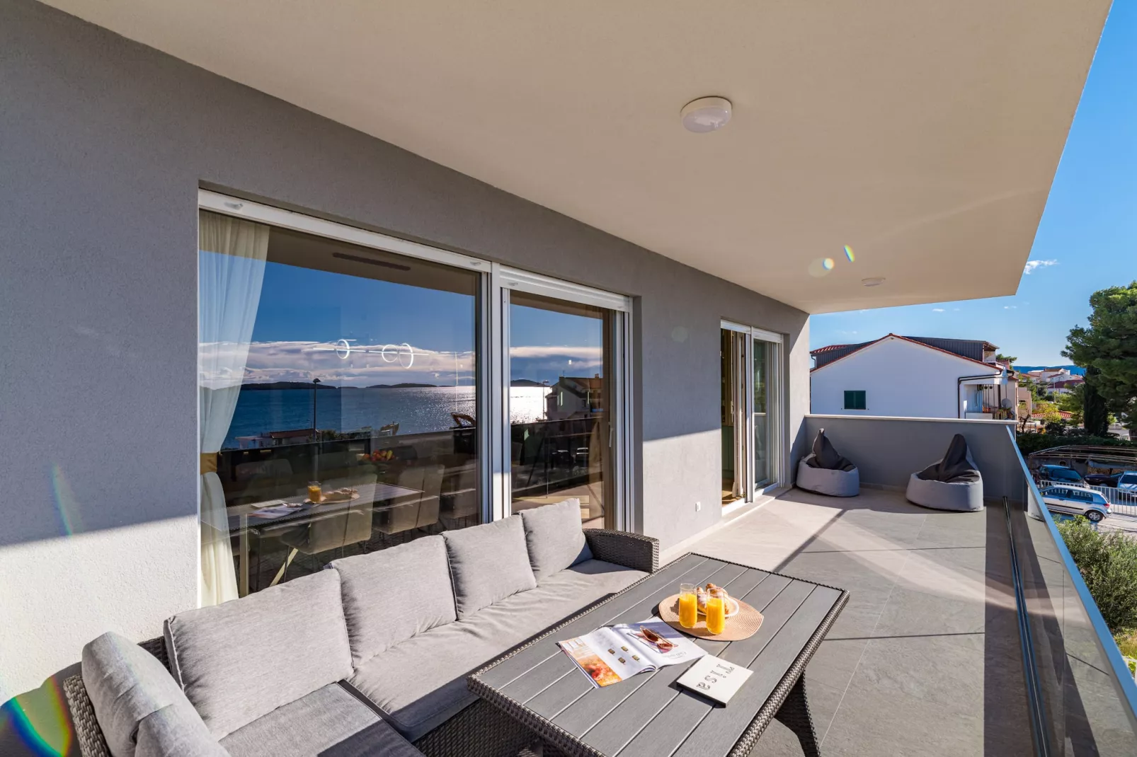 Luxury Apartment Tisa - three bedroom apartment-Balcon-terrasse