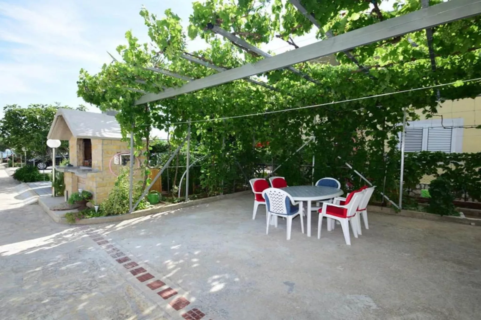 Apartments Olga - two bedroom apartment A2-Outdoor
