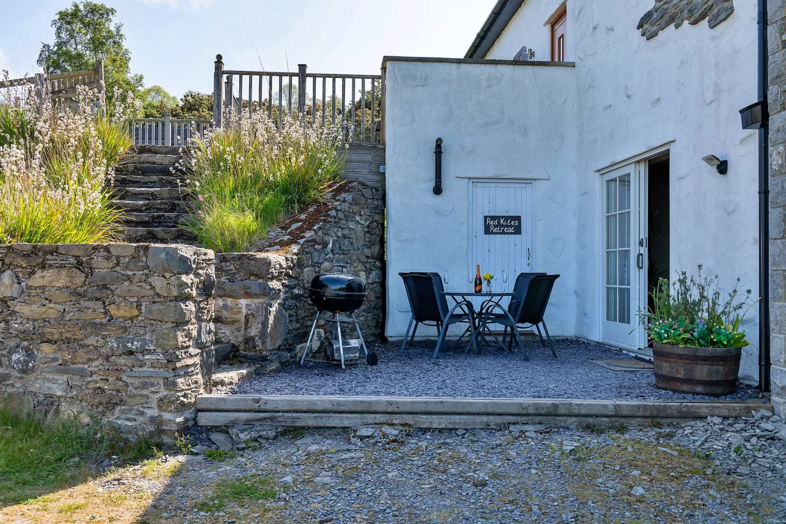 Red Kites Retreat-Terrace balcony