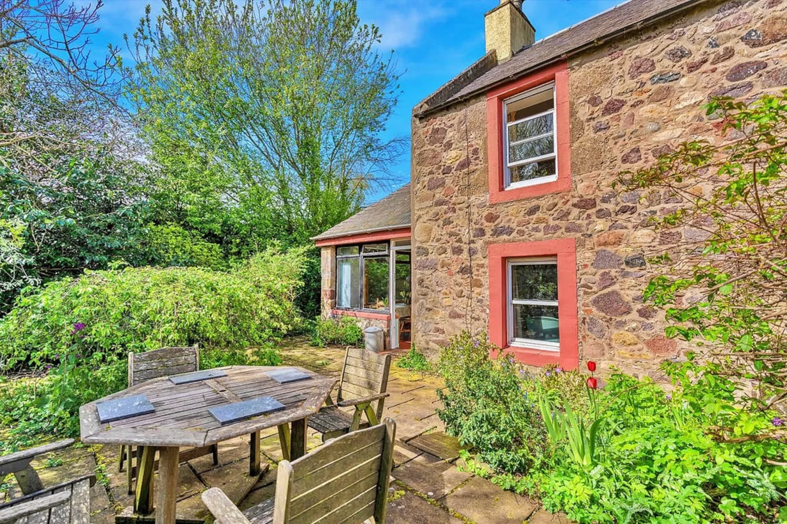 The West Wing at The Mill House-Gardens summer
