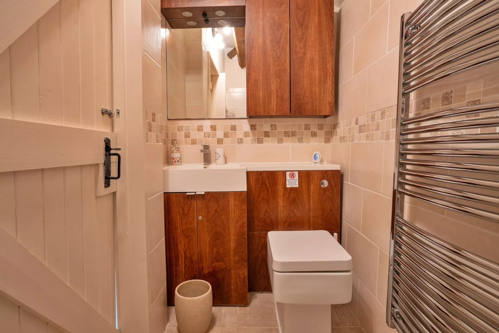 Middle Barn at Blackclough Farm-Bathroom