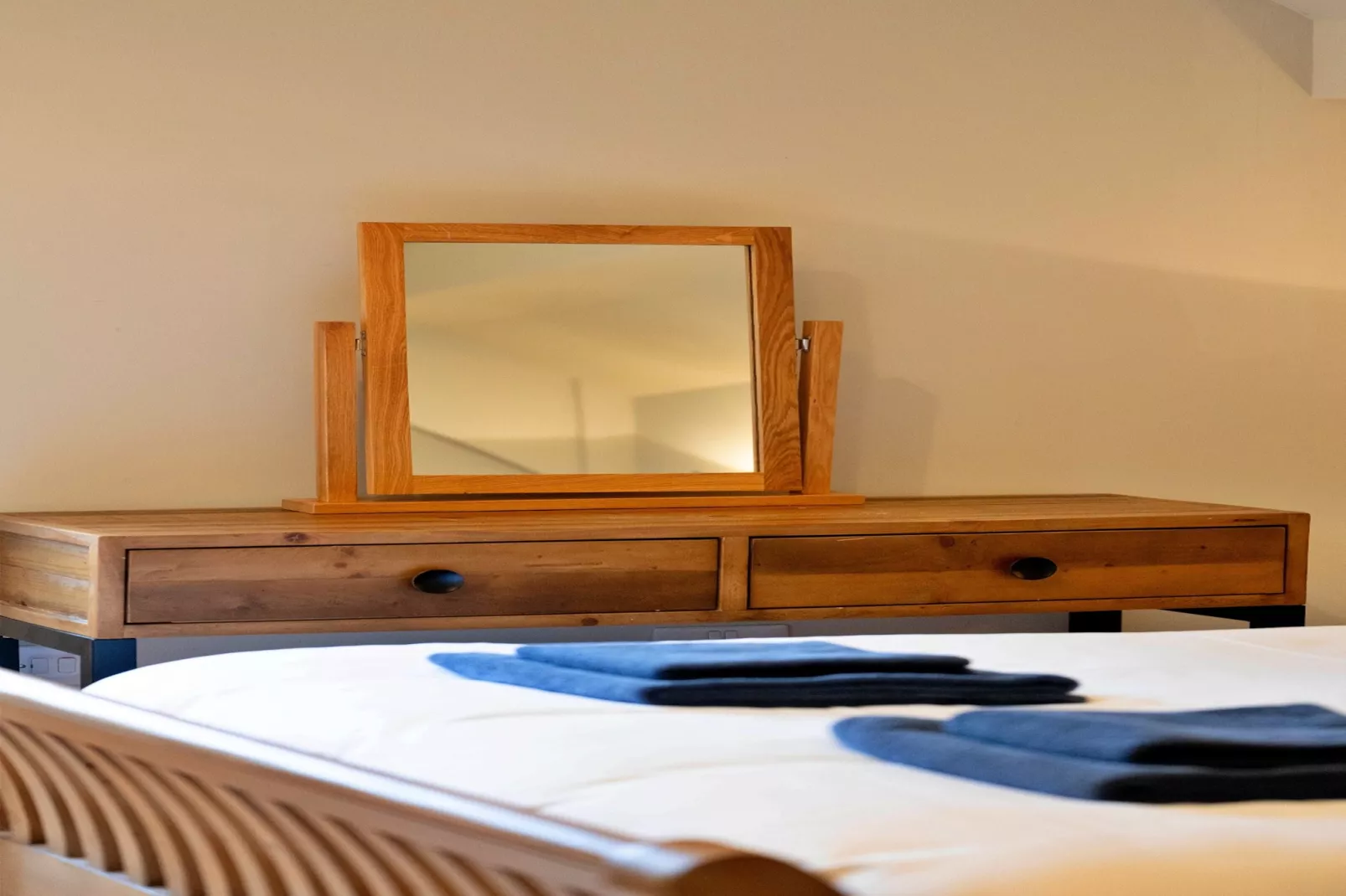 Oak Cottage-Bedroom
