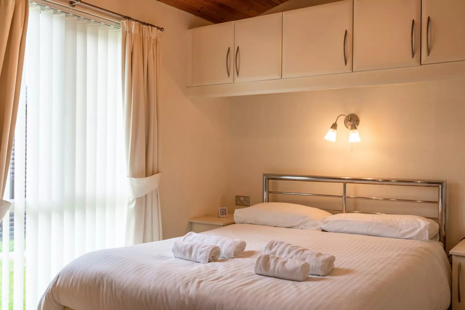 Whitsand Bay Lodge-Bedroom