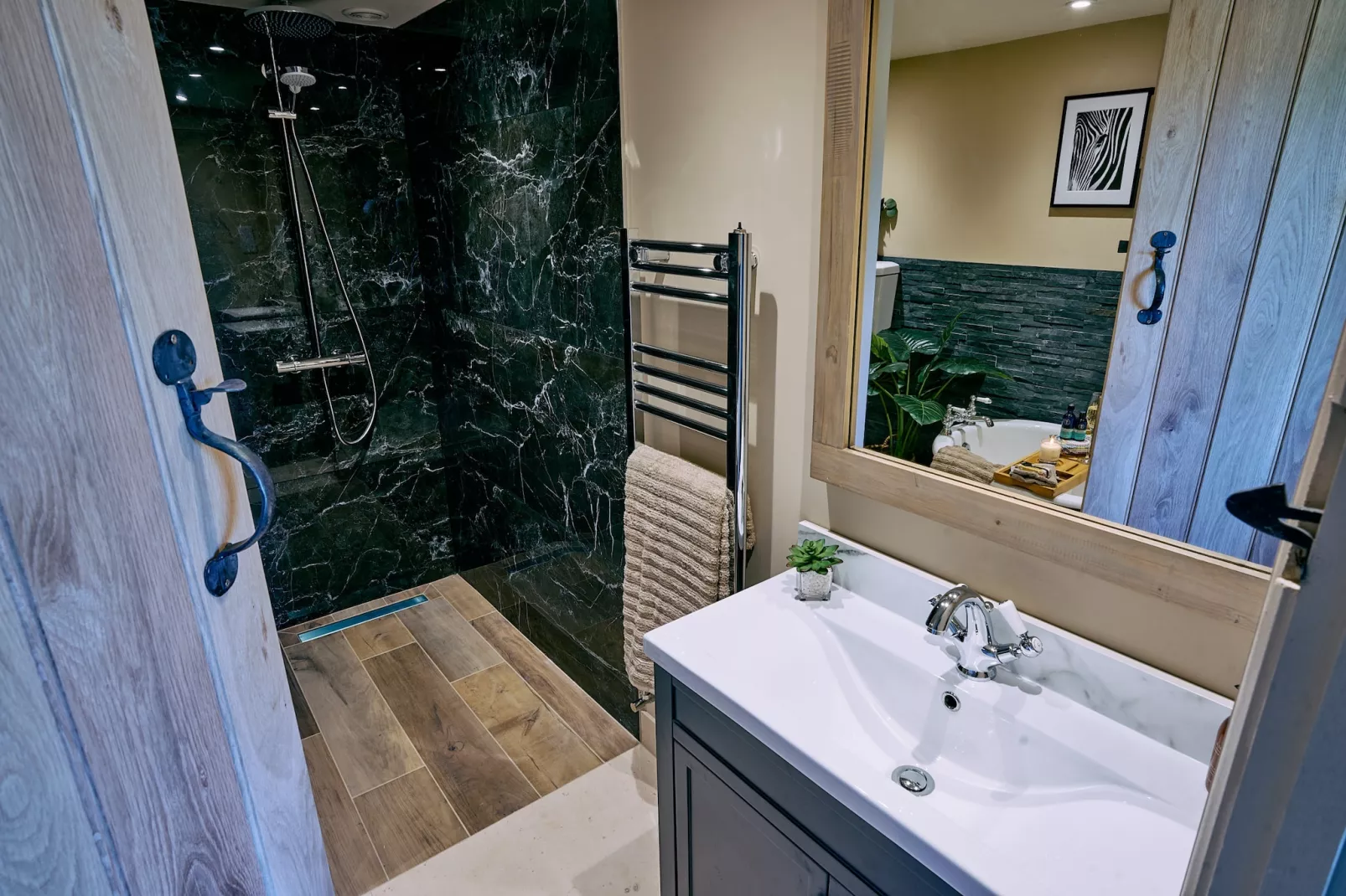 The Shooting Lodge at Mount Pleasant Barns-Bathroom