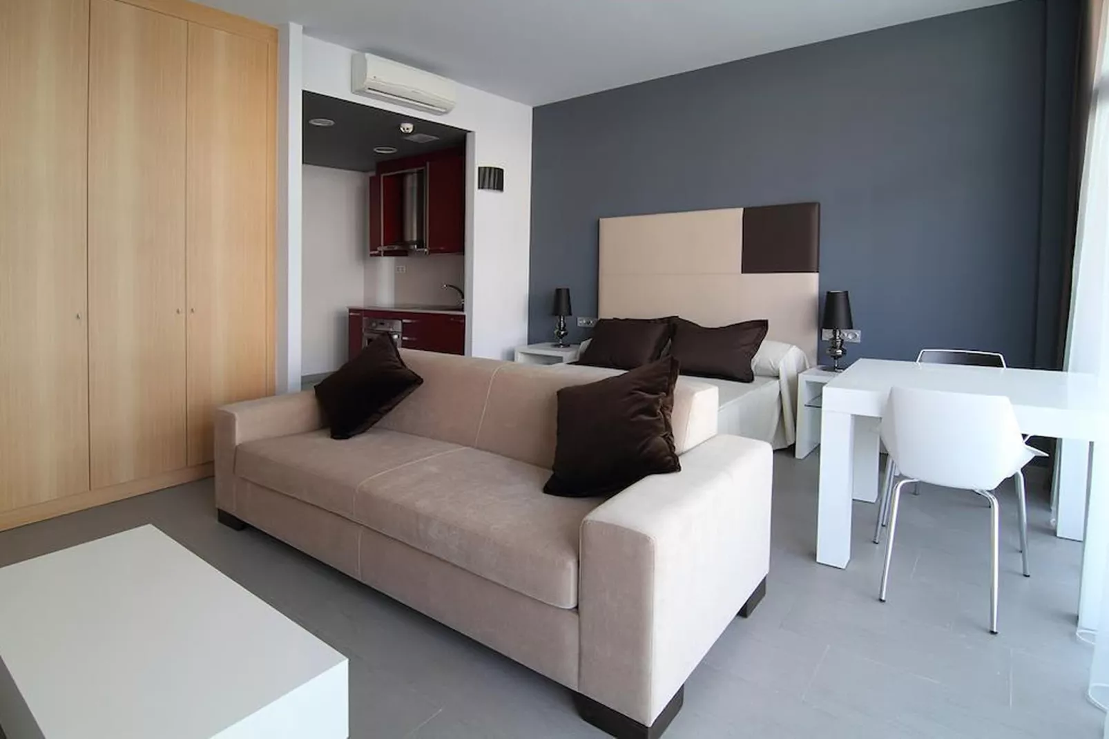 APOLO SUITES RENTALMAR 2/4-Schlafzimmer