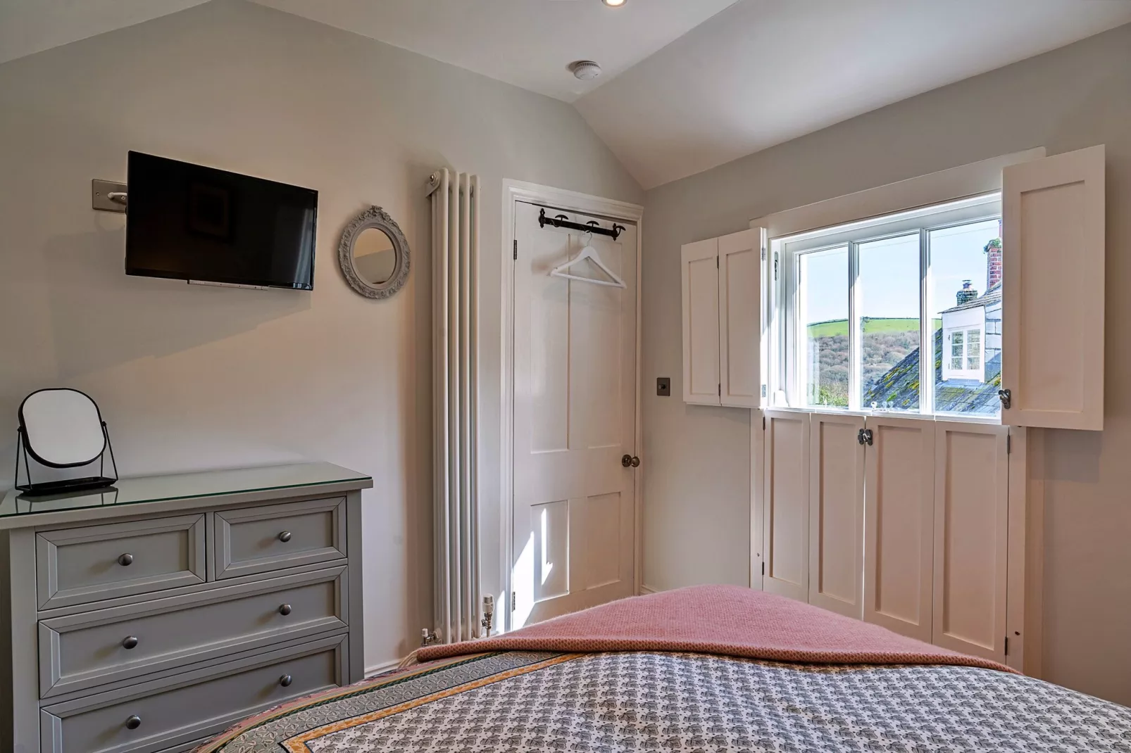 Potters Cottage-Bedroom