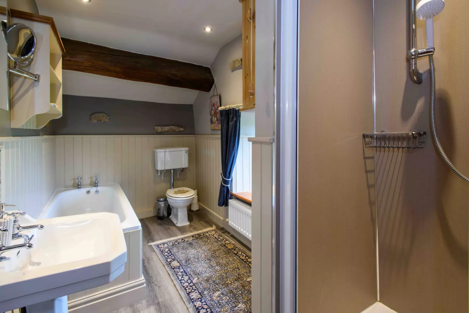 Shepherds Cottage at Mile House Farm-Bathroom