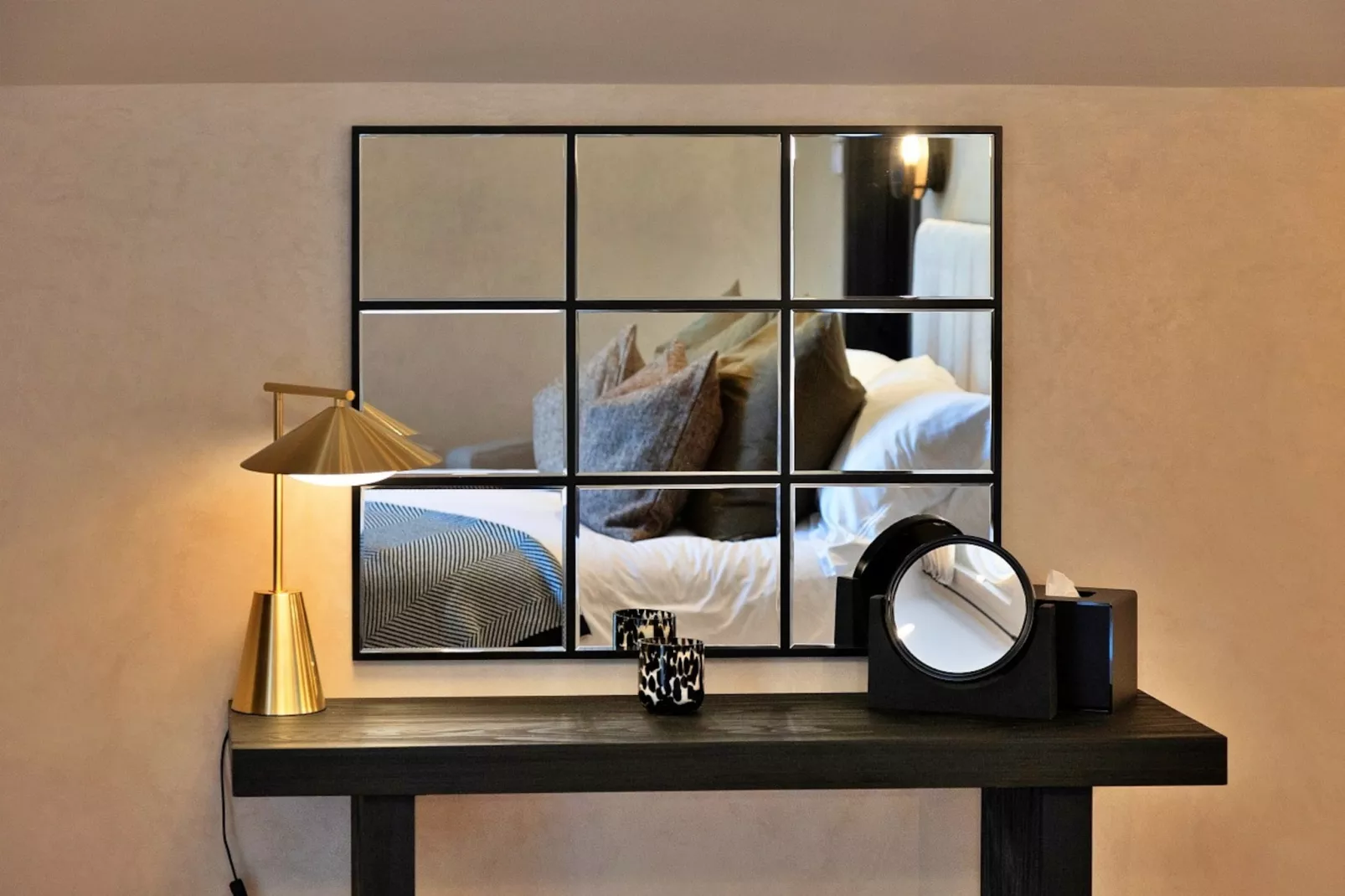 Wesleyan House-Bedroom