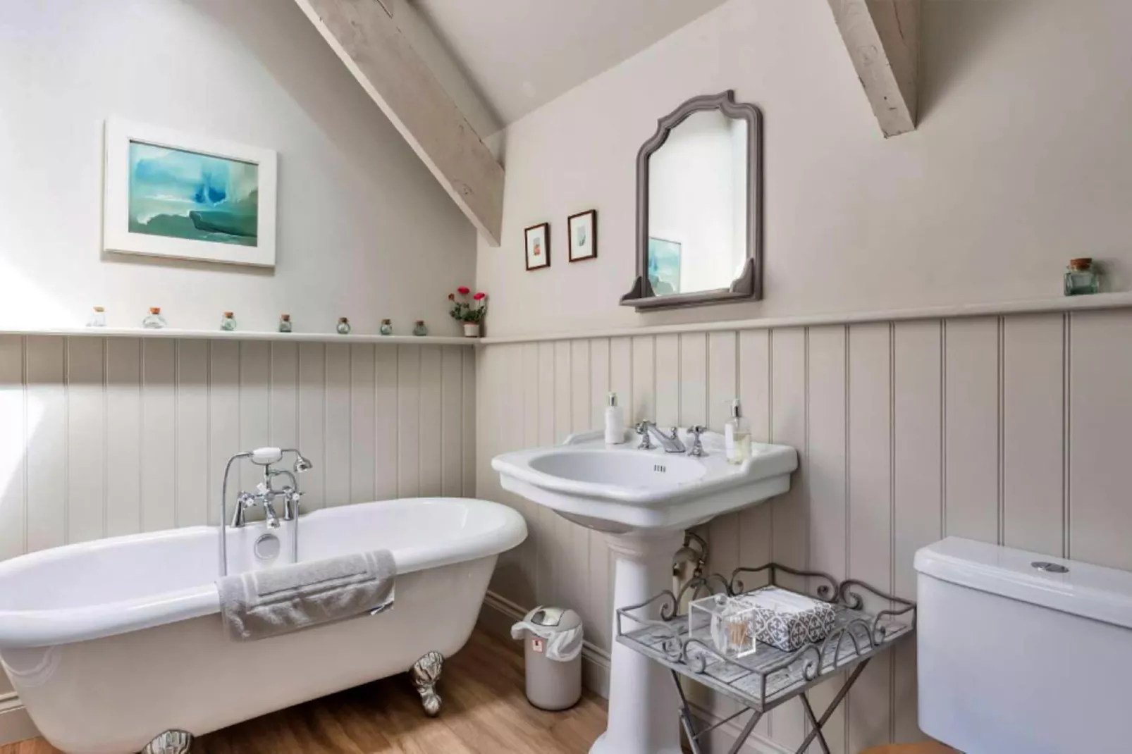 The Hayloft at Yealmpton-Bathroom