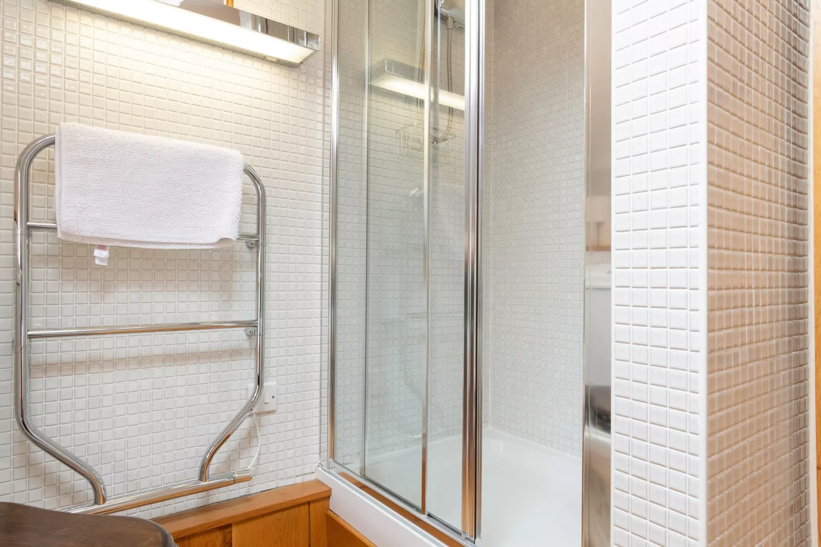 The Cottage-Bathroom
