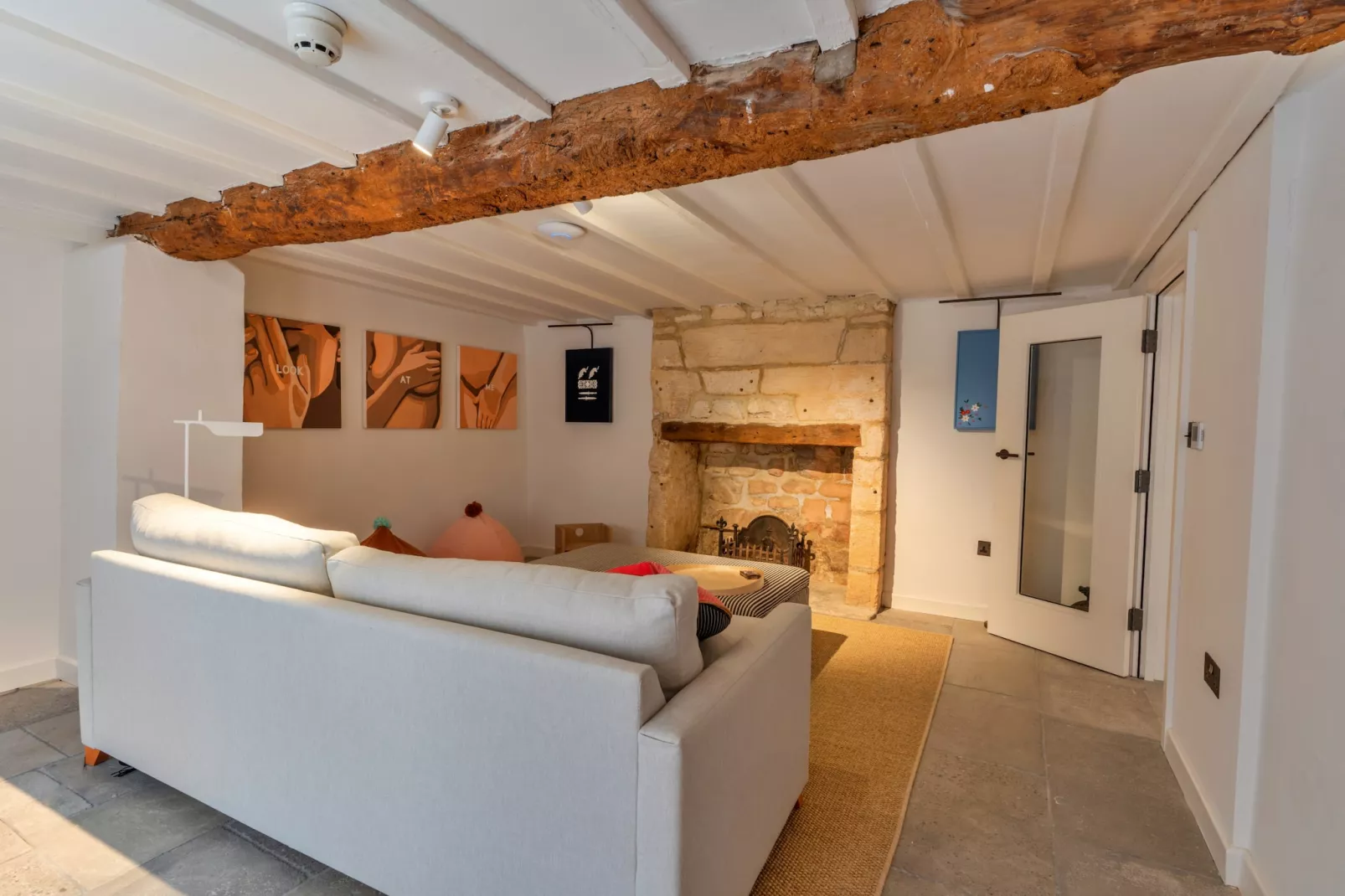 ARC Painswick-Living room