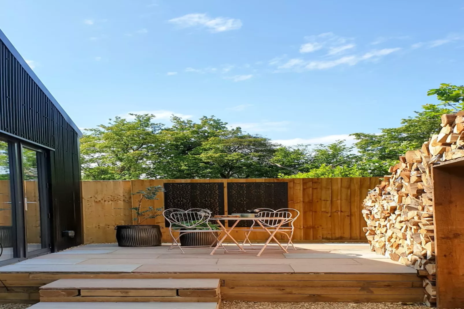 Blackbarn Wood-Outdoor