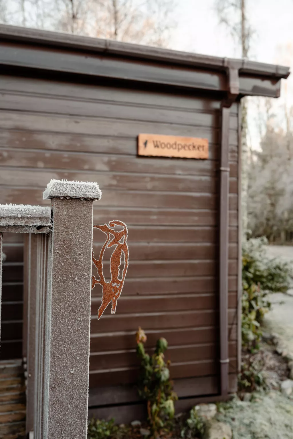 Woodpecker Lodge-Outside