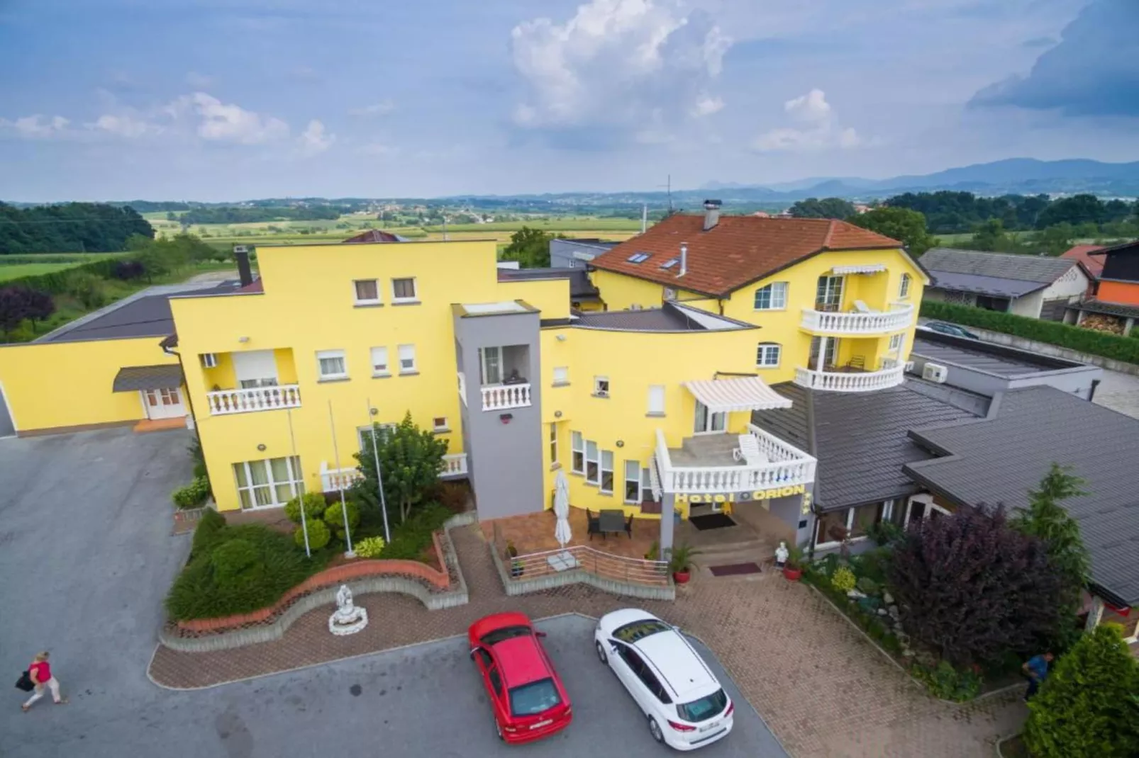 Hotel Orion - Single Room with Mountain View-Extérieur