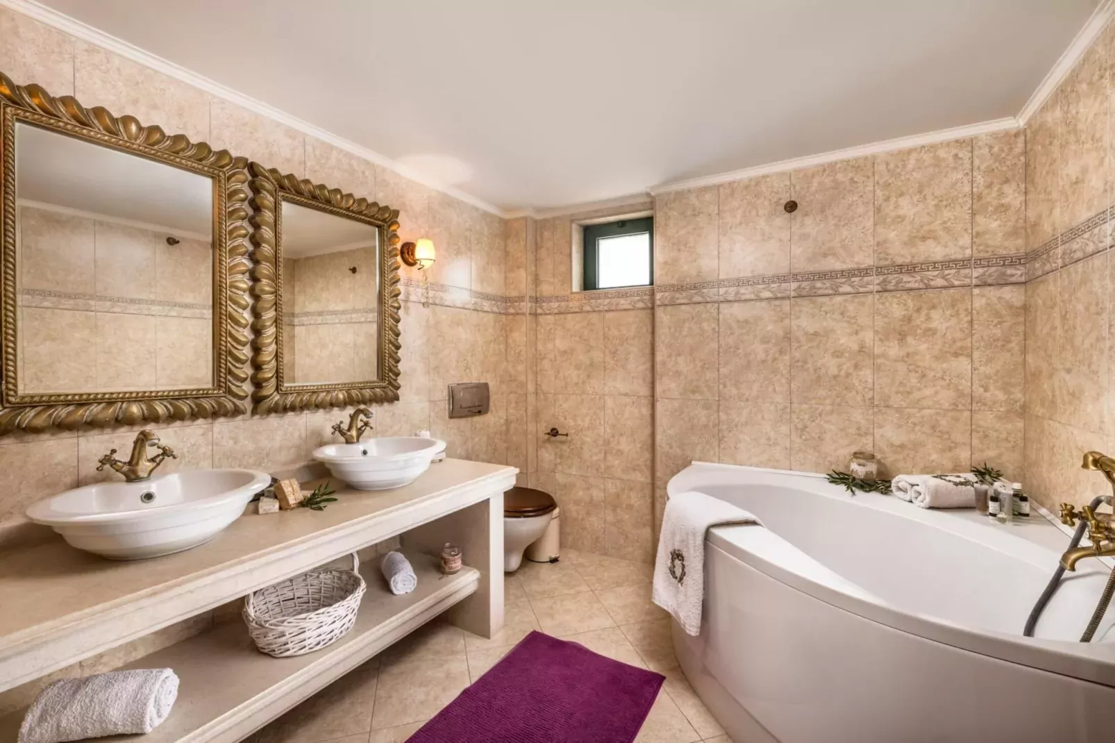 Golden Crest Villa-Bathroom