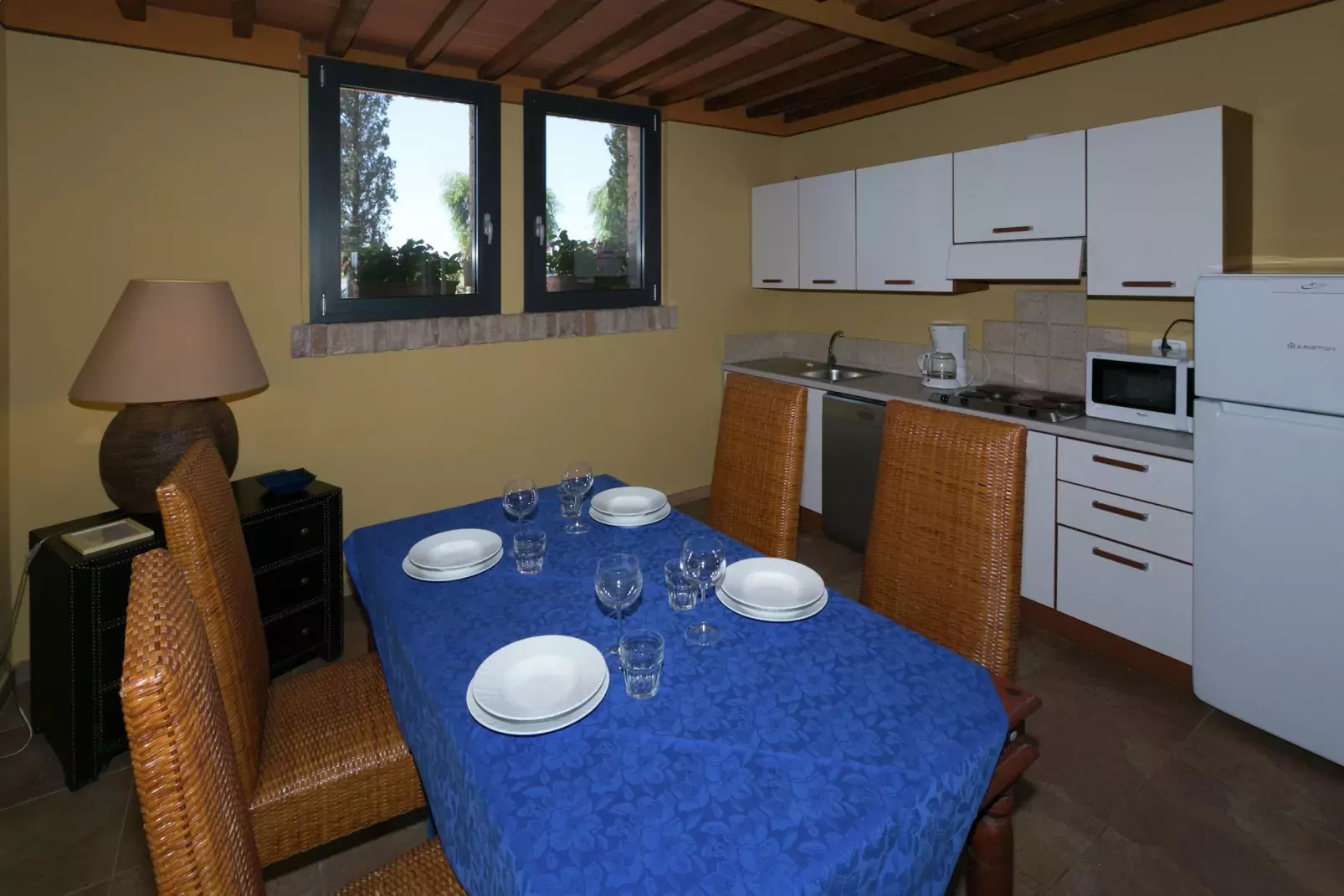 Laurento-Kitchen