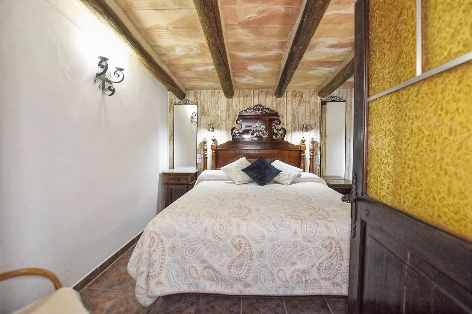 Caseta-Bedroom