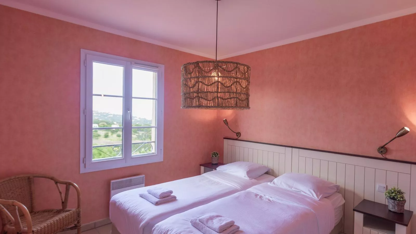 Les Collines-Bedroom