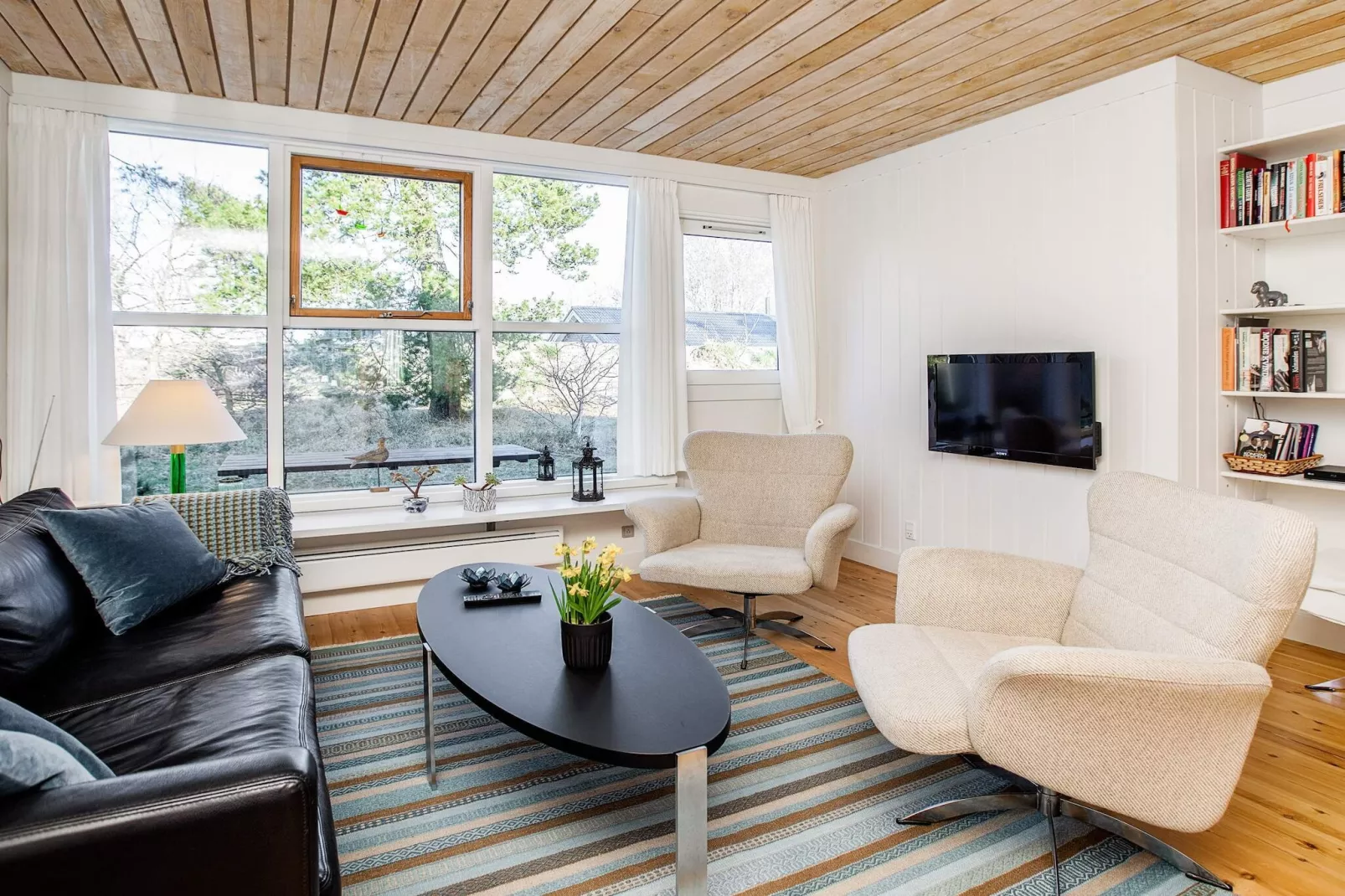 3 room,1st row,renovated-Innen