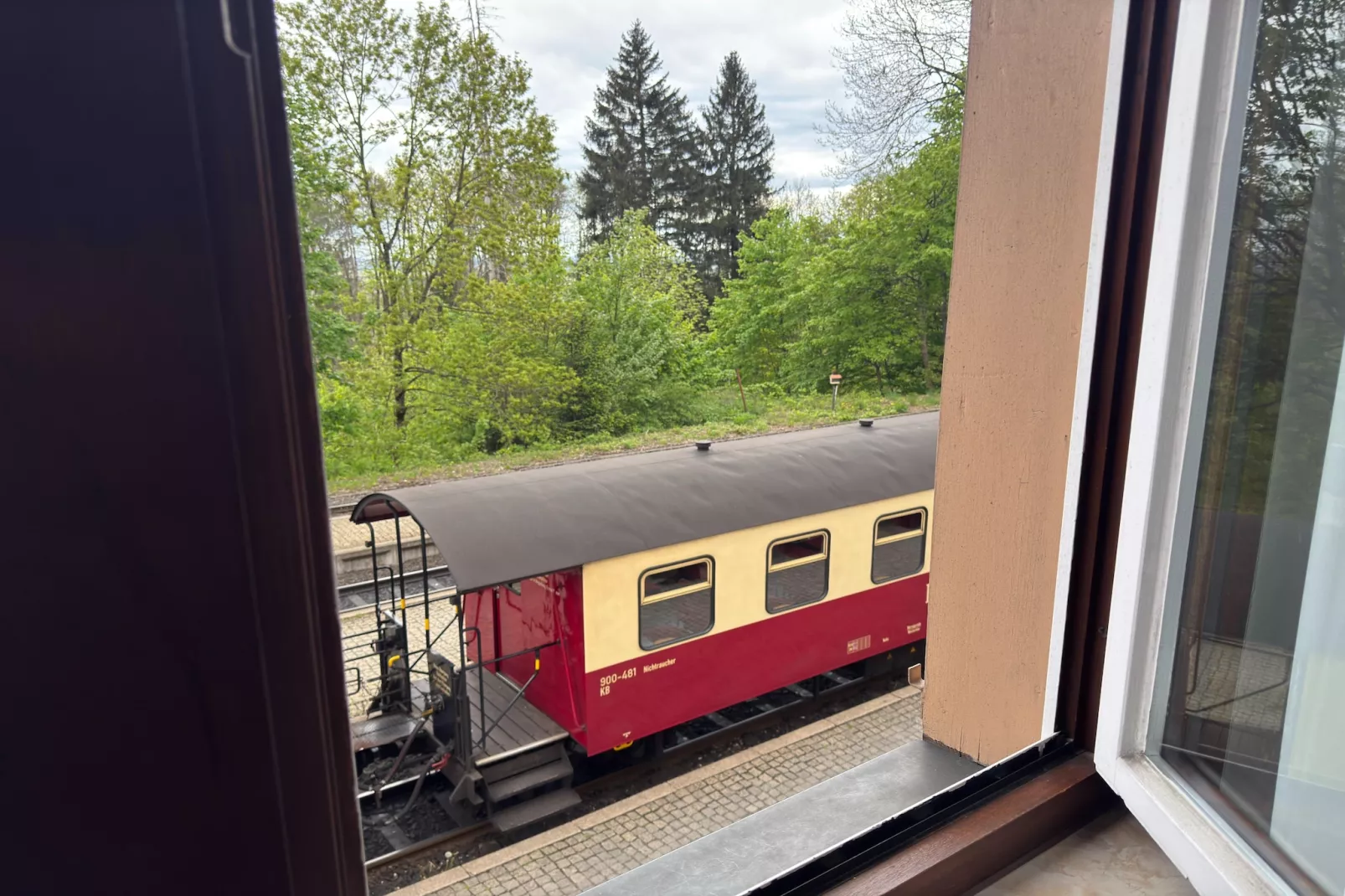 Apartment im alten Bahnhof-View summer
