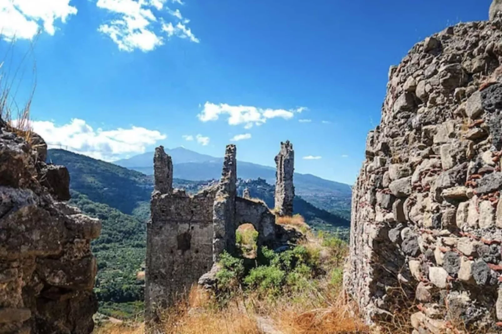 Holiday home, Francavilla di Sicilia-Casa Virginia-Areas summer 20km