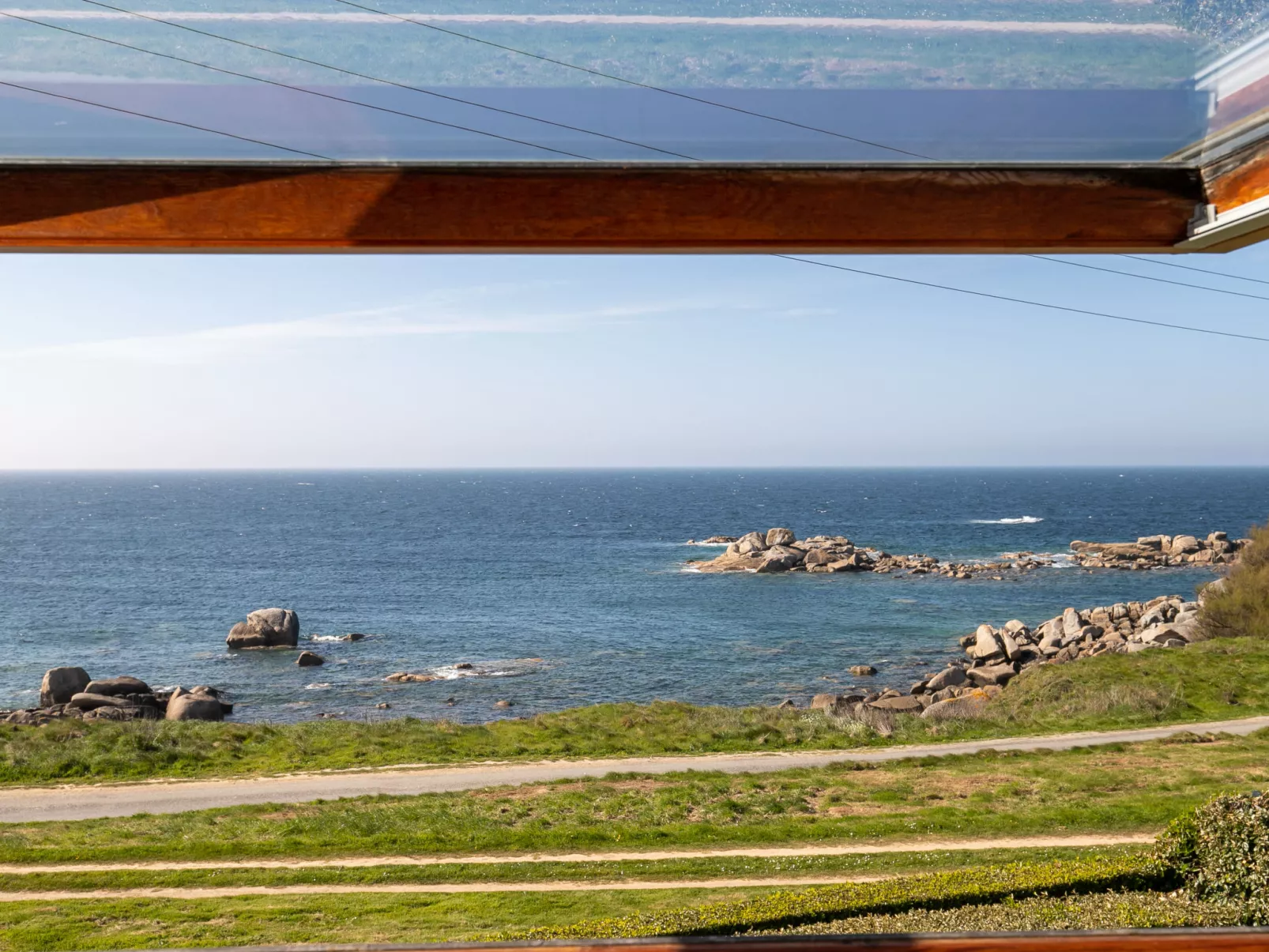 Les Romarins-Outside