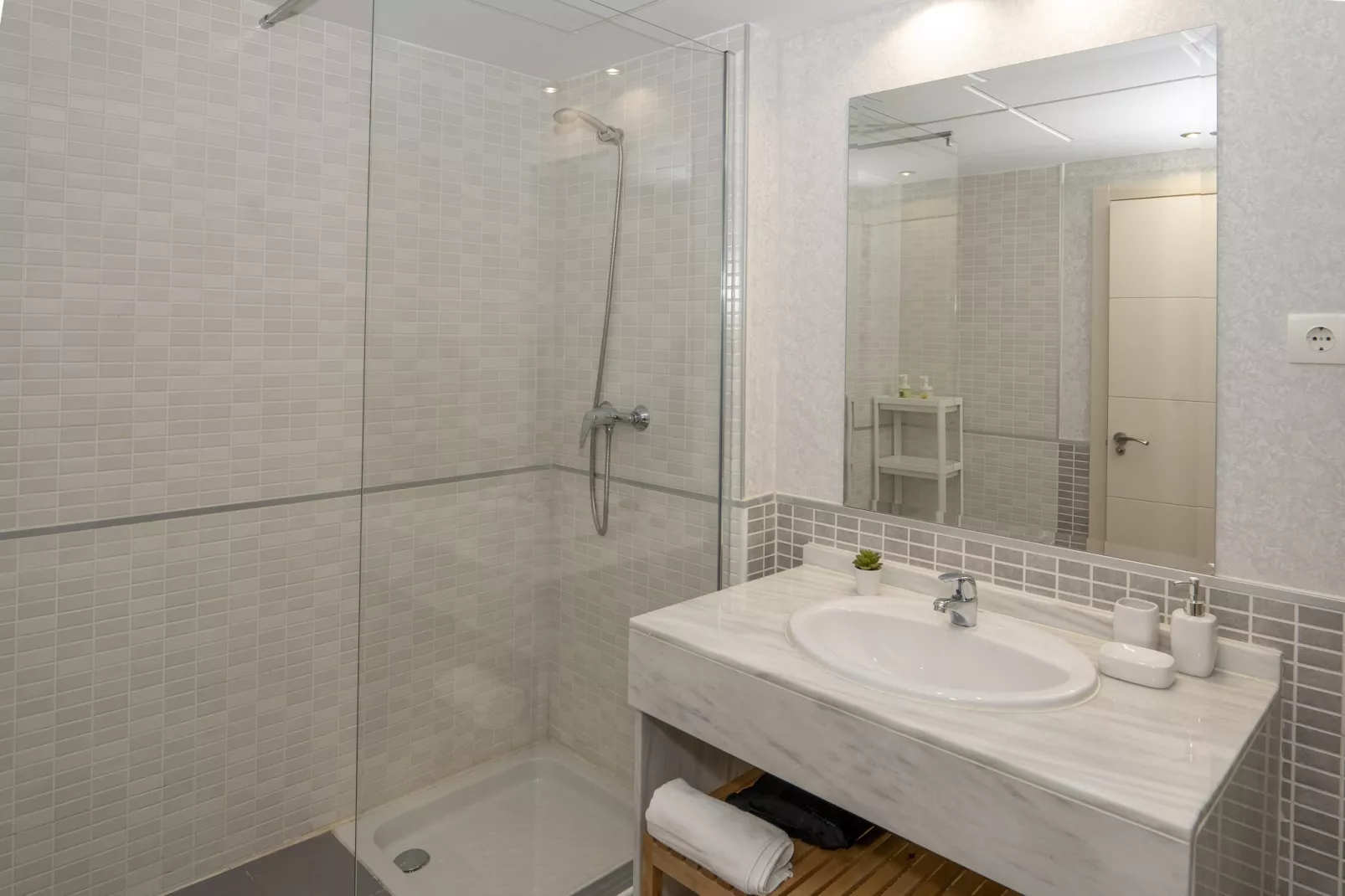 Golf Deluxe-Bathroom