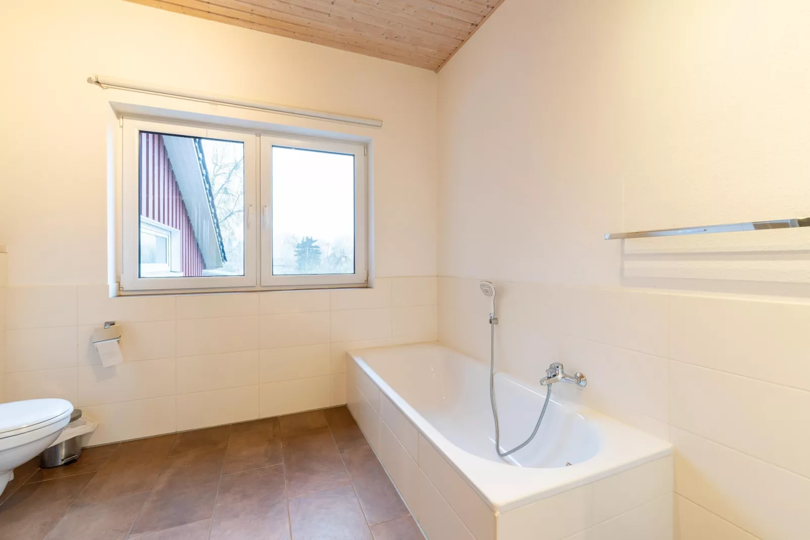 Kondor 253-Bathroom