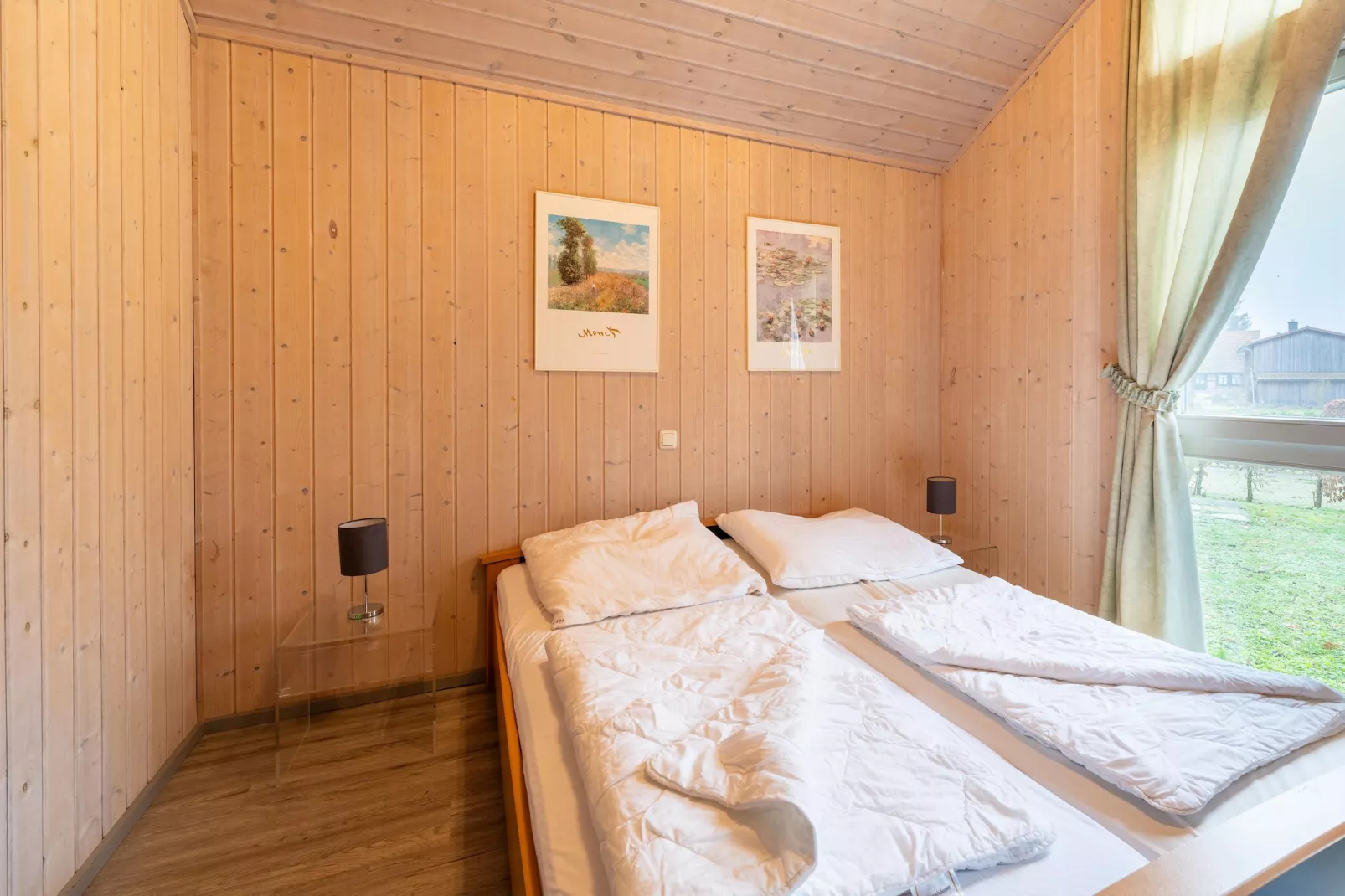Kranich 244-Bedroom
