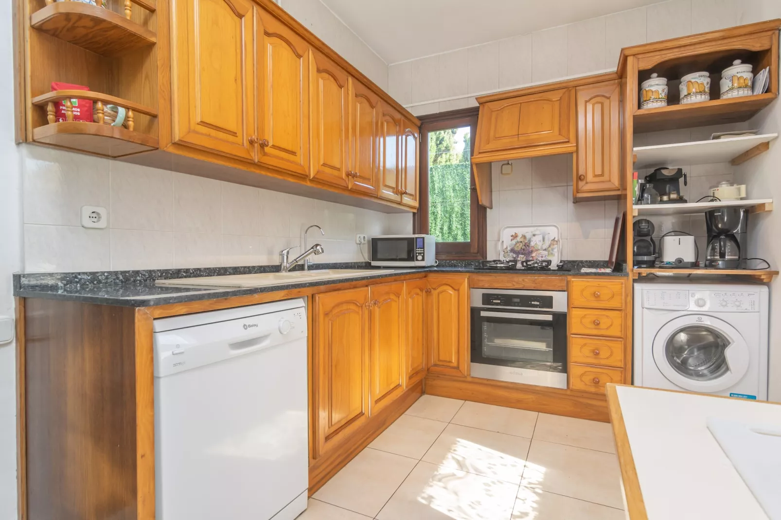Villa Luna-Image-tags.