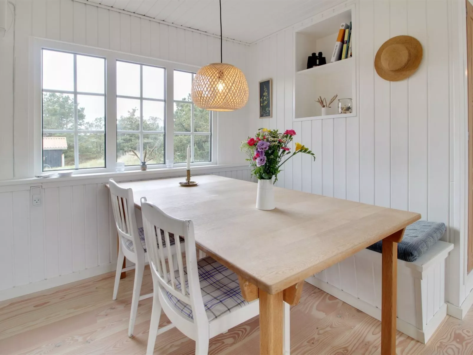"Neija" - 800m from the sea-Drinnen