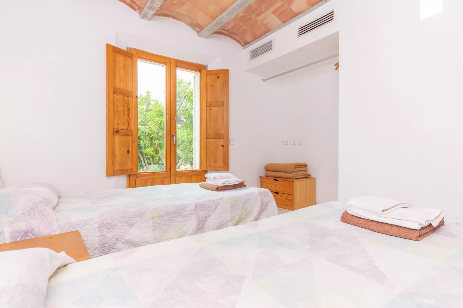 Pedra Viva (cala Bona)-Image-tags.