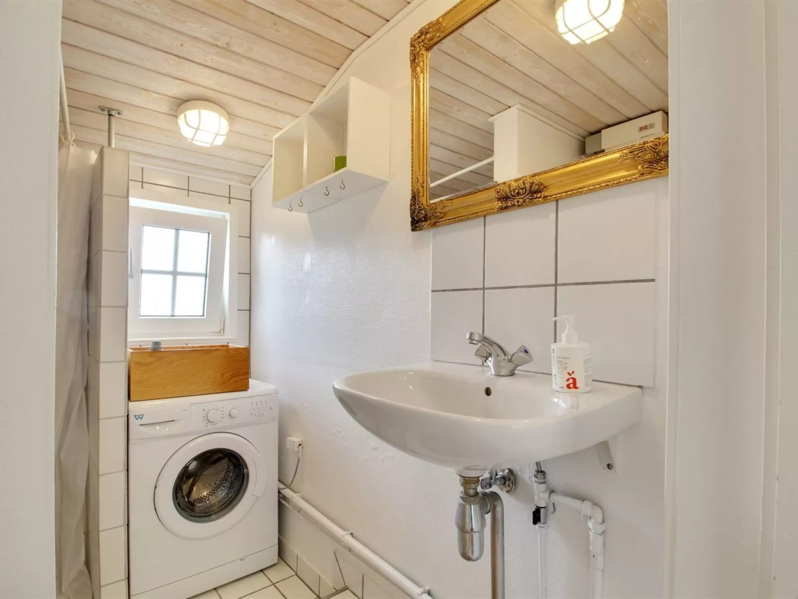 "Neija" - 800m from the sea-Drinnen