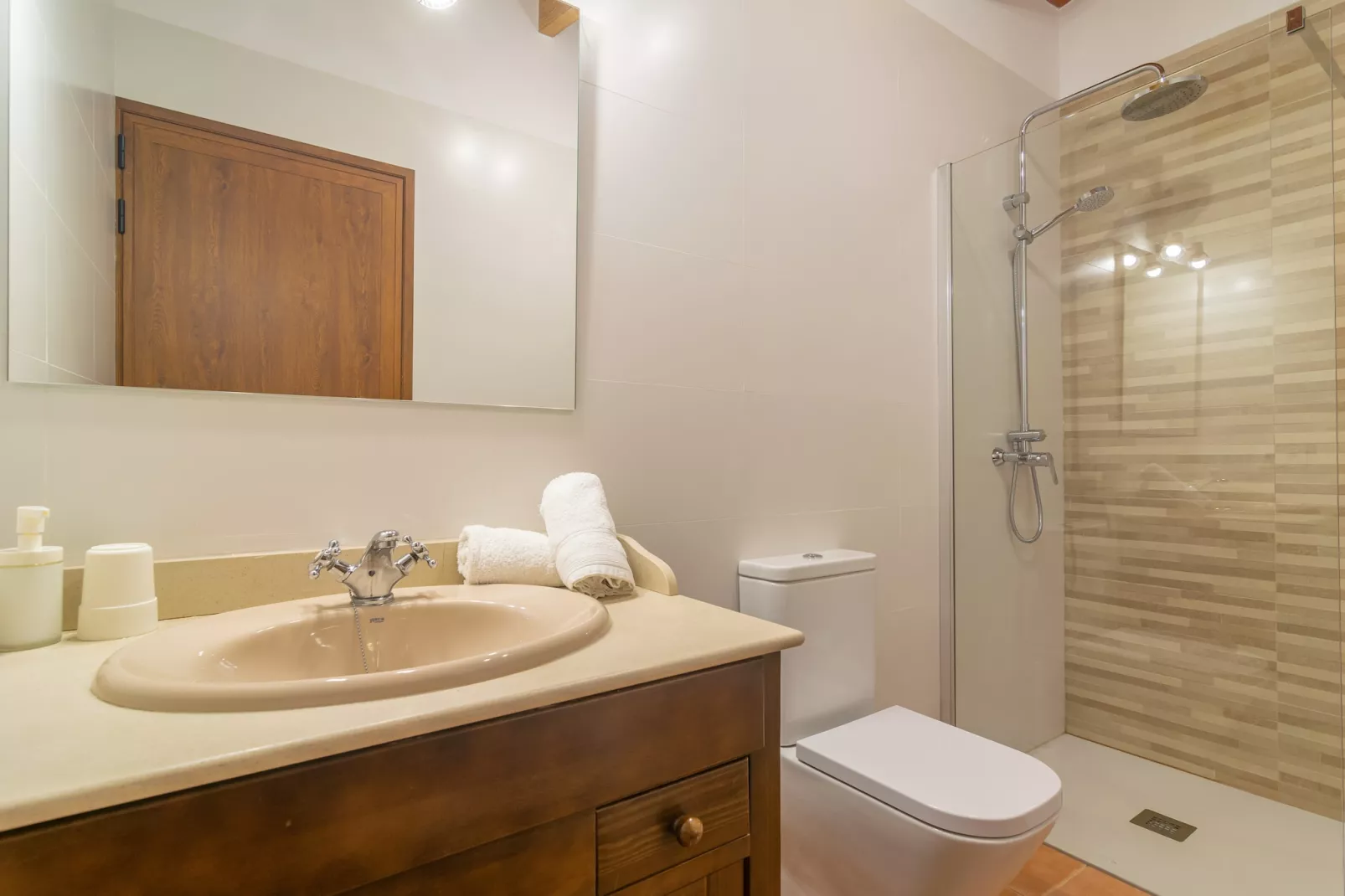 Can Grau Petit-Badezimmer