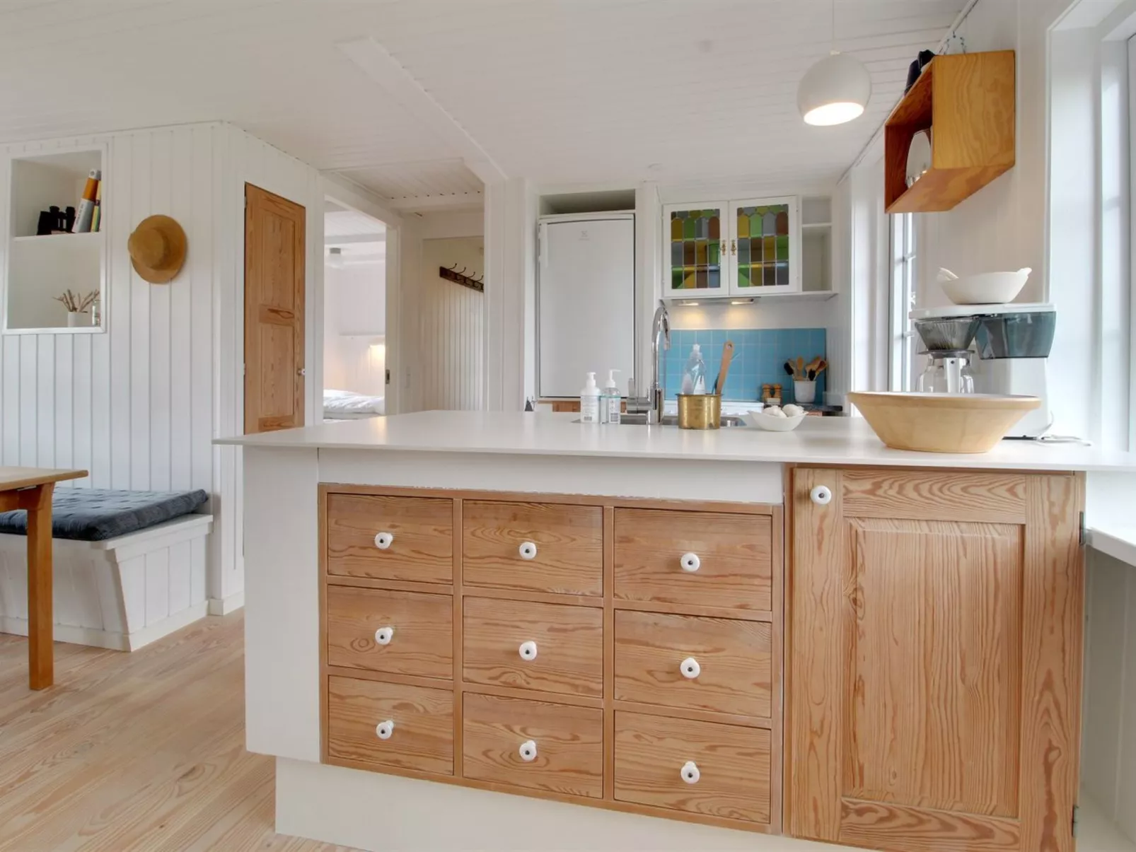 "Neija" - 800m from the sea-Drinnen