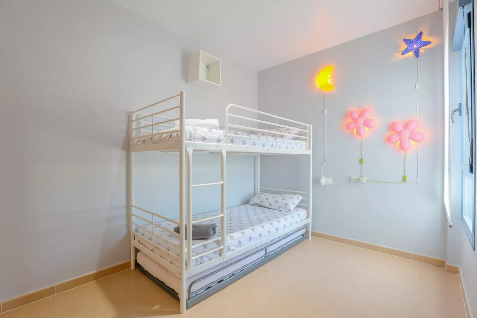 Villablanca Home-Image-tags.