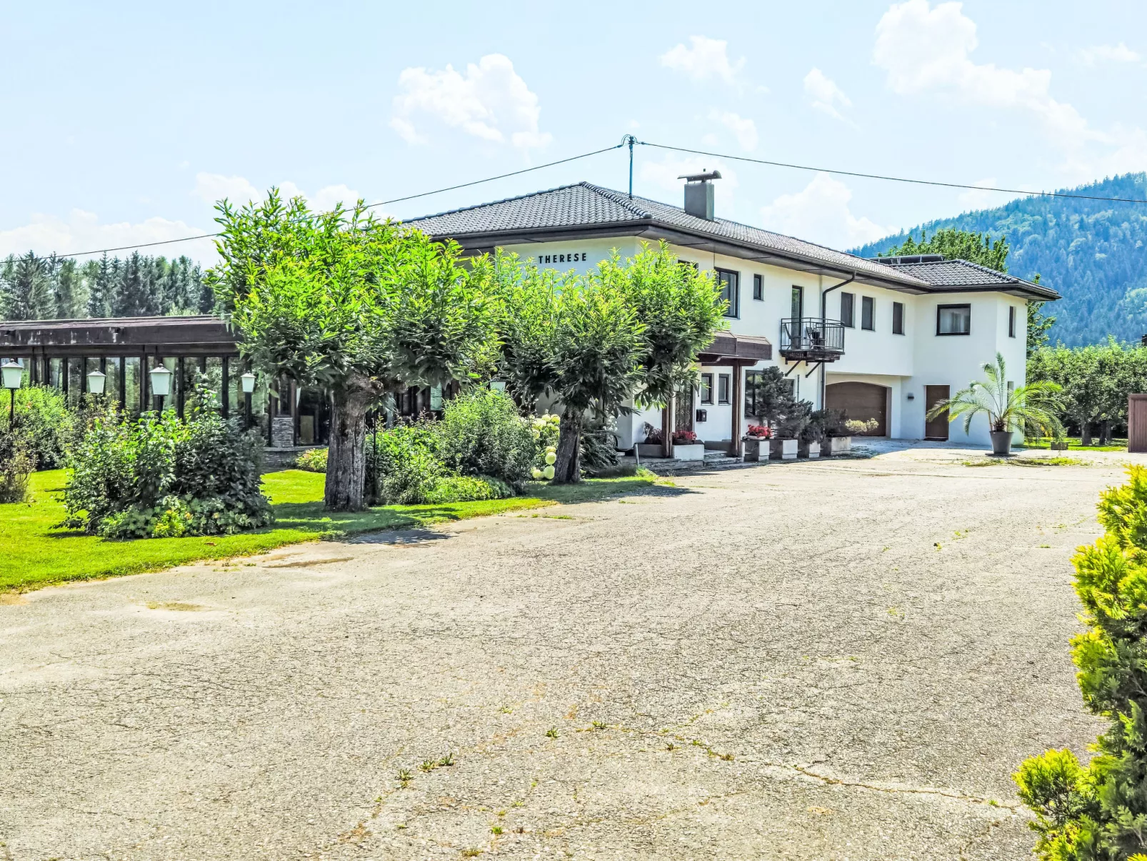 Villa Therese-Outside