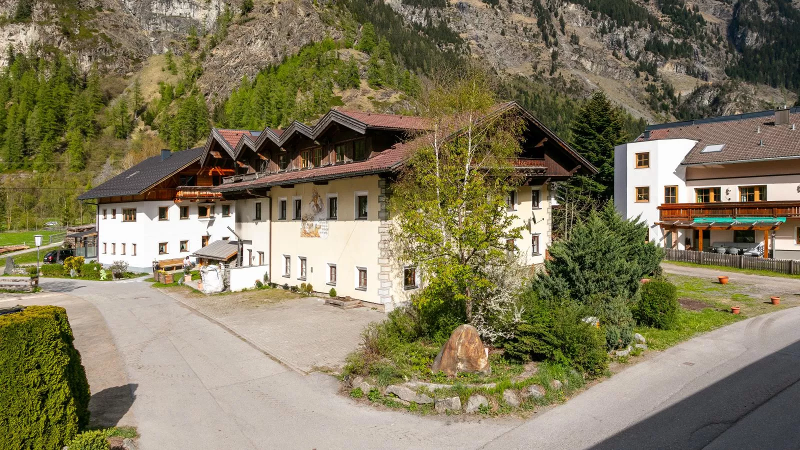 Schweizerhof Apfelrose-Exterior summer