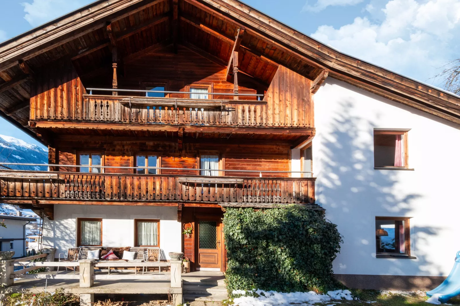 Ferienhaus Die Ginin-Außenbereich Sommer