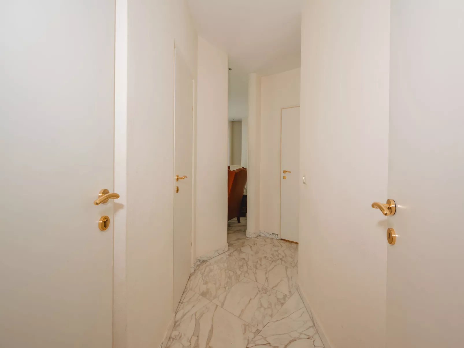 Villa Hiss-Inside