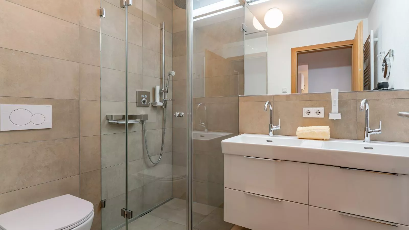 Tauern Suites Mitterwirt TOP 313-Badezimmer