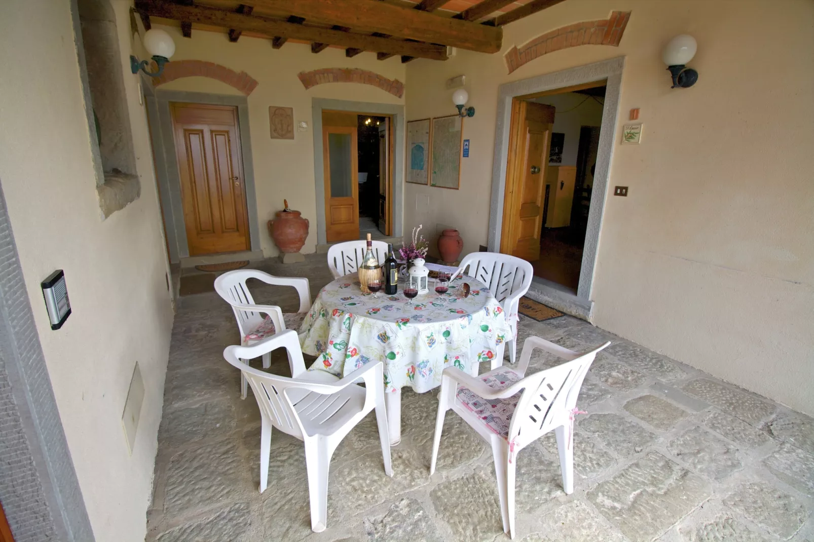 Leccio-Terrace balcony