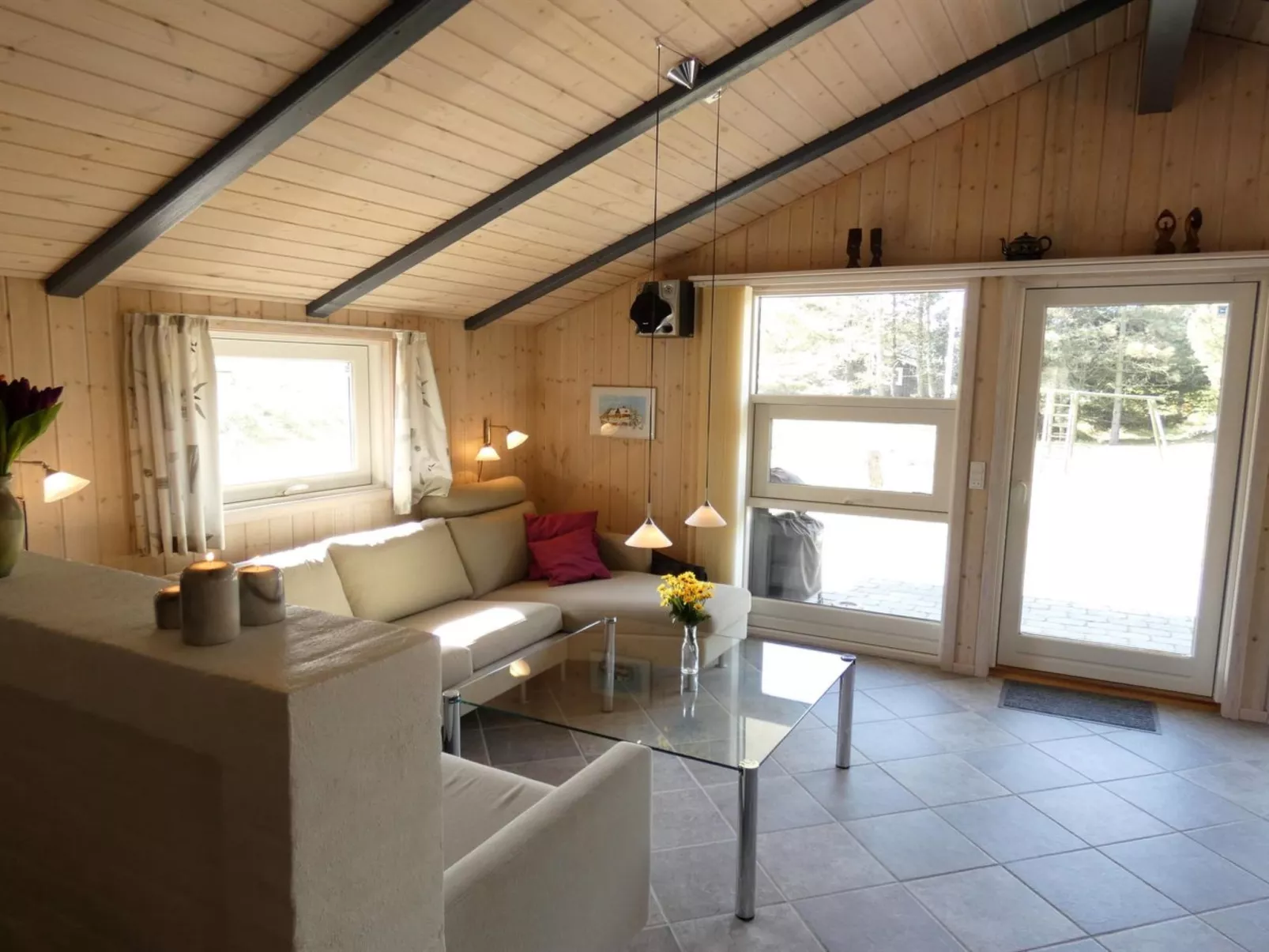 "Esmeralda" - 1.1km from the sea-Inside