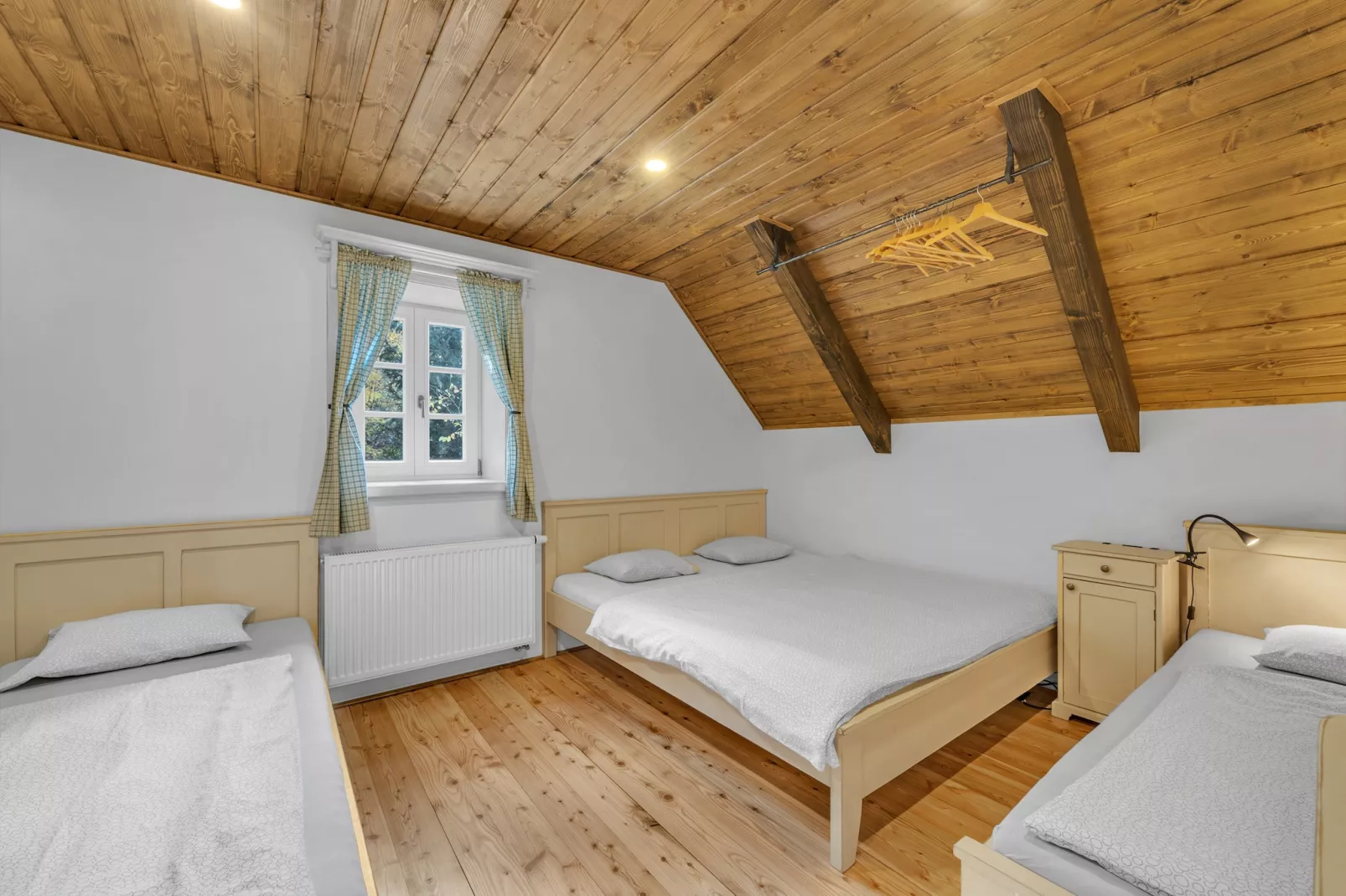 Horni Marsov KHK320-Schlafzimmer